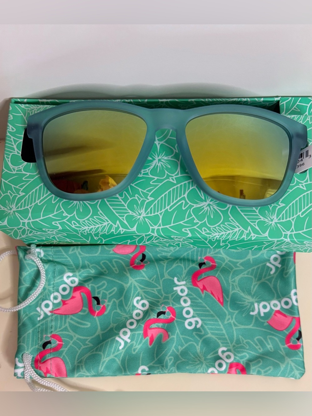 New in box goodr Mirrored Lens Sunglasses with Teal Frame